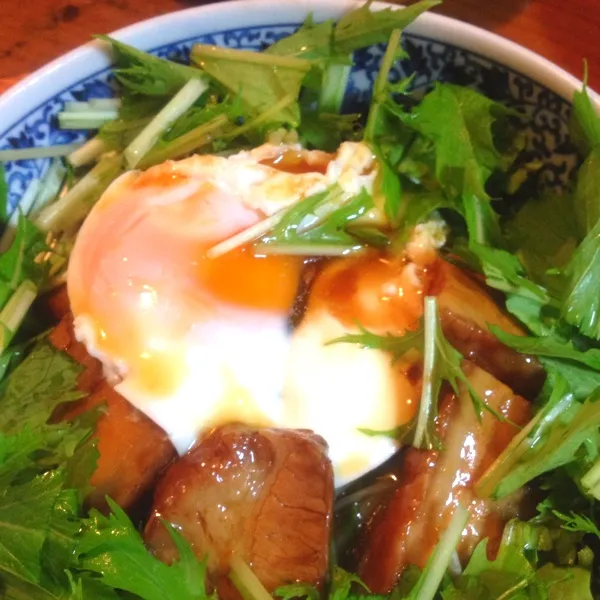 角煮丼！
なんだか、凄いボリューム感…|chouchouさん