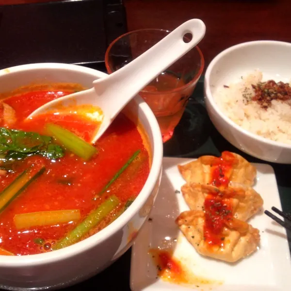 今日のランチはトマト麺！
あったまるし、美味しいし、ヘルシー！！
好きです😃|chouchouさん