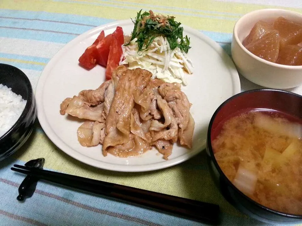 Snapdishの料理写真:140313 今日のゆうめし　豚肉の生姜焼き、白菜と新玉ねぎの和風サラダ、大根の煮物、葱と白菜の味噌汁|EUREKAさん