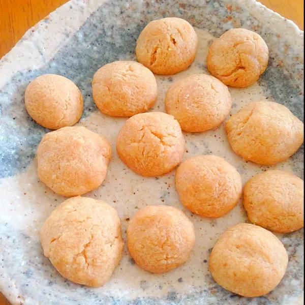 ムースにトッピングしたクッキーも手作り。シナモン味でめちゃくちゃ簡単です。電子レンジで時短(๑′ᴗ‵๑)|ayaさん