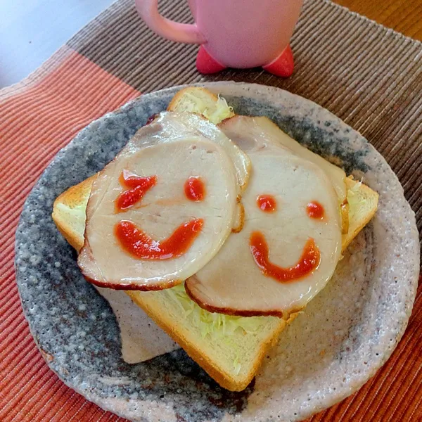 今日の朝ごはん。ハムは父のお友達手作り。無添加！美味しくいただきました(´∀｀=)|ayaさん