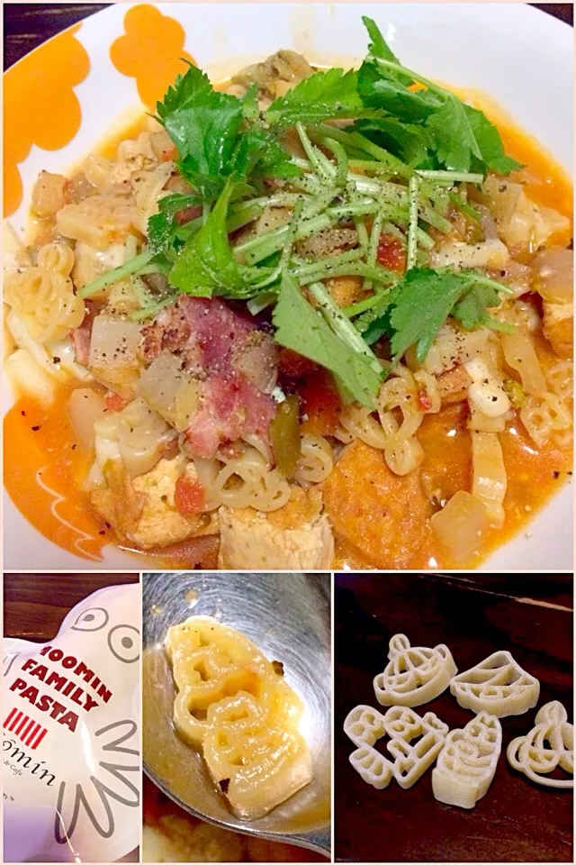 Snapdishの料理写真:ムーミンのショートパスタ+ベジスープ+厚揚げ(๑´ڡ`๑)|morimi32さん