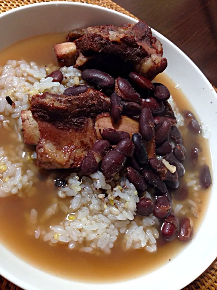 Kidney beans soup with beef ribs|yeni kartikasariさん