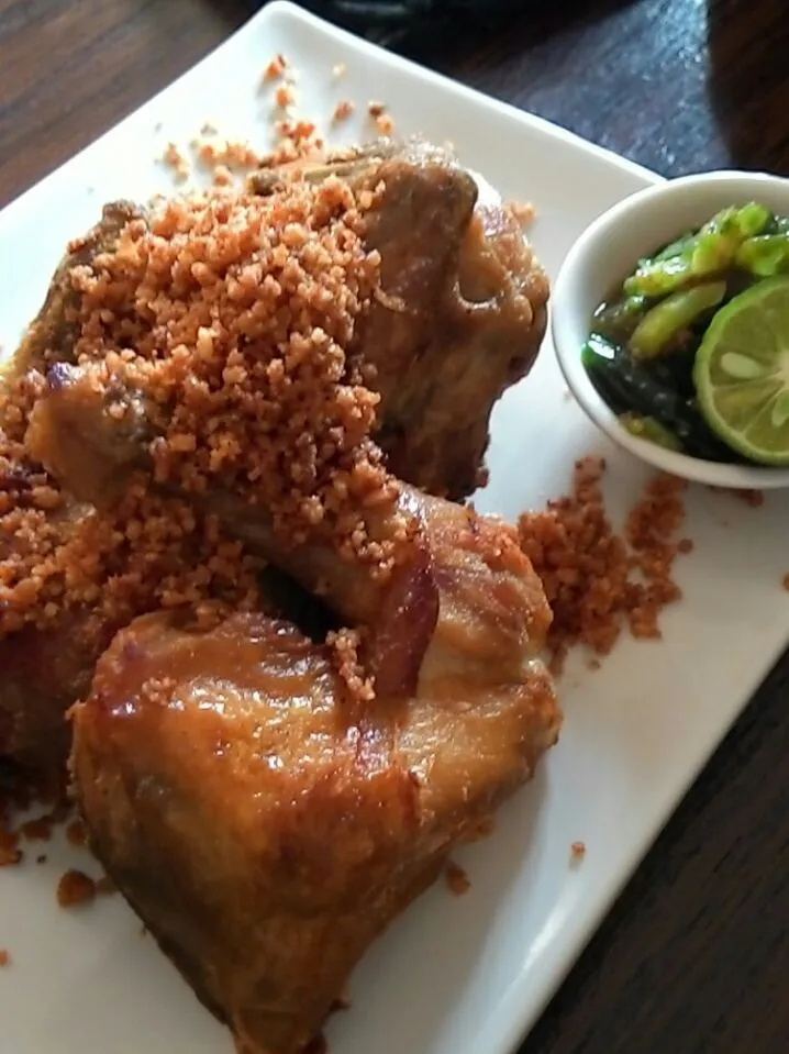 Snapdishの料理写真:ayam goreng|ike razakさん