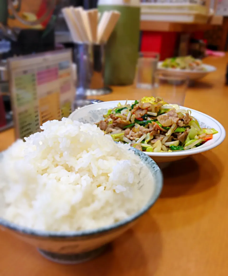 肉野菜炒め  四つ角飯店|あきさん