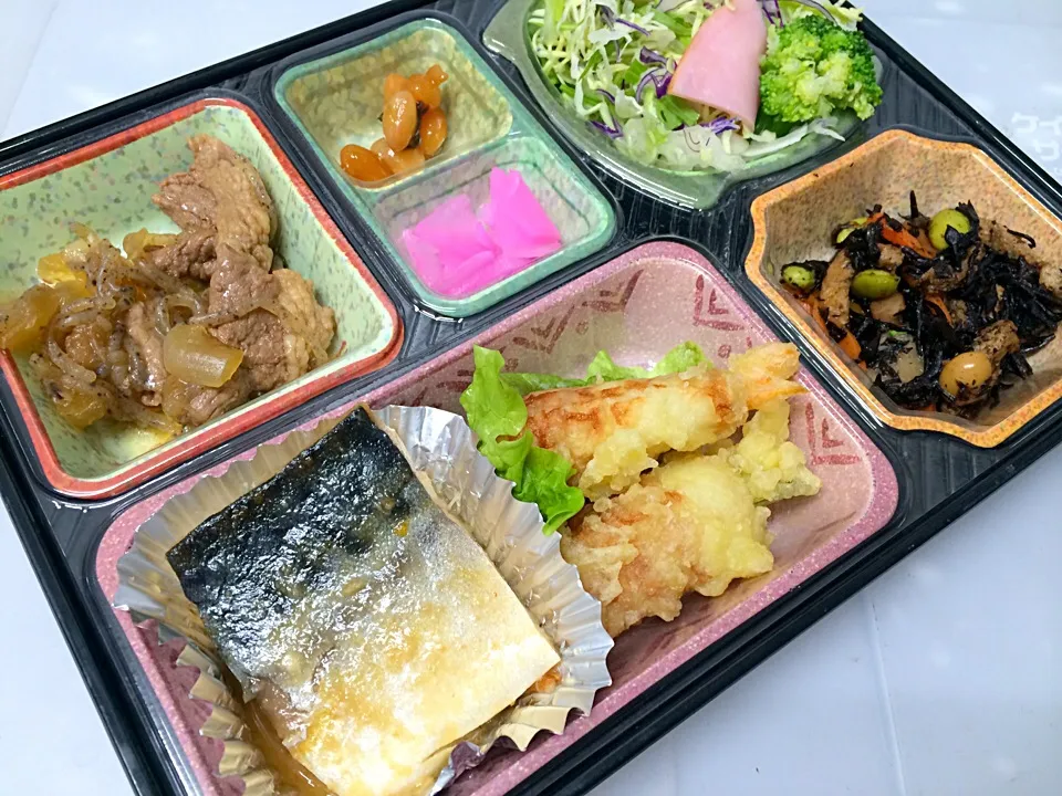 日替わり弁当 鯖の味噌煮 豊川市の宅配弁当店は|Naokazu Kuritaさん