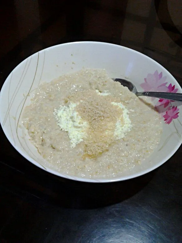 Simple oats for my breakfast:) Goodmorning!|Nieca Polancosさん