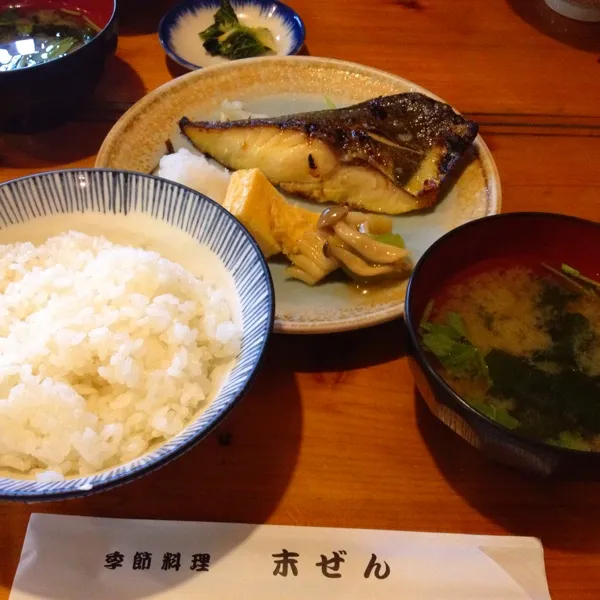 白身魚の西京焼/久々お魚＼(^o^)／やぁーっぱ和食はいーのー(*^^*)|toccoさん