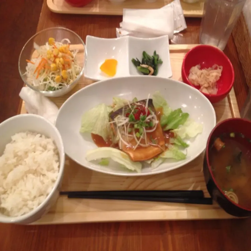 さばの味噌煮定食/家庭的な味で懐かしおいしい(*^^*)|toccoさん