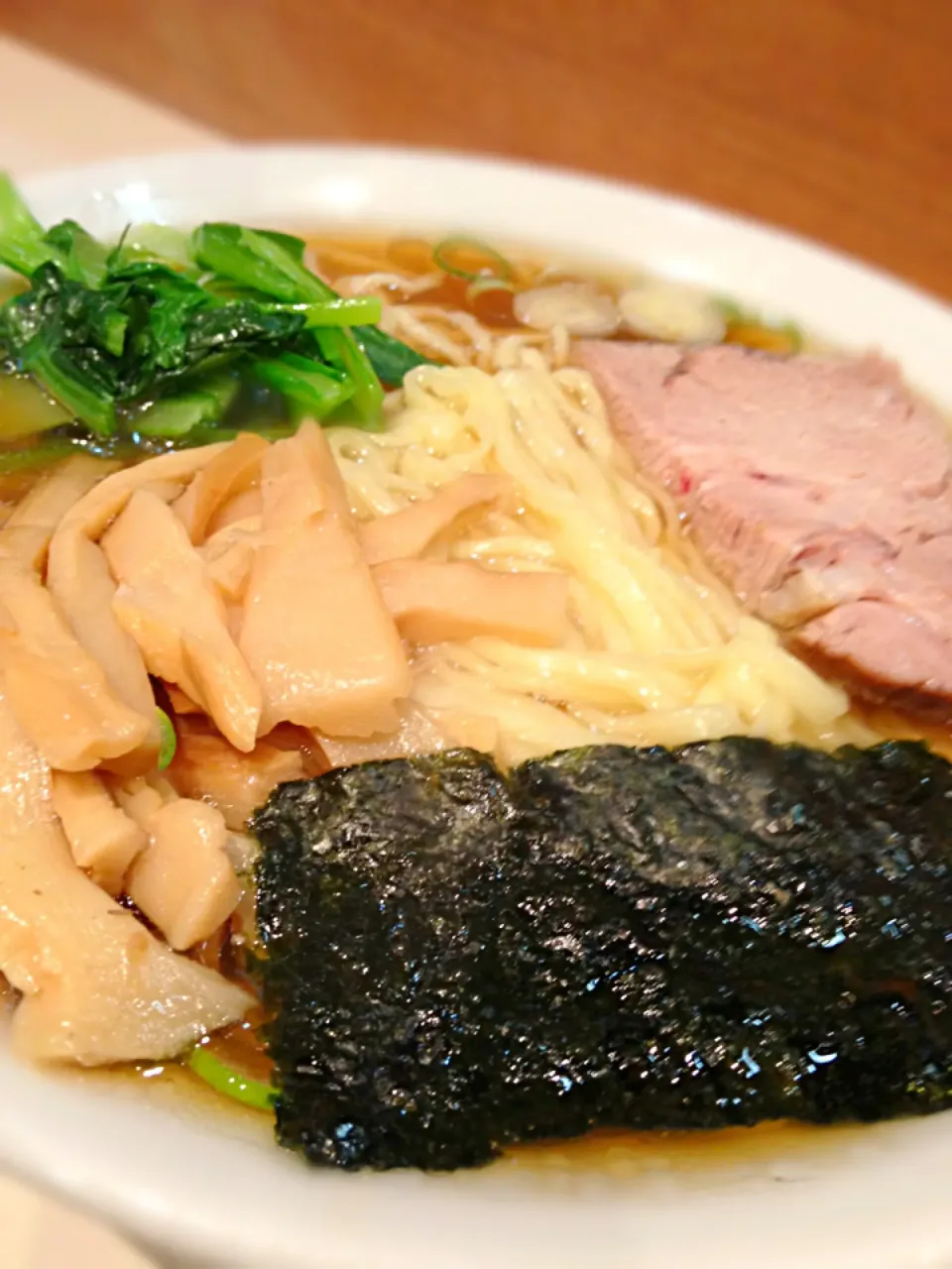 これぞ東京ラーメン！鶏ガラ醤油にモチモチ麺。 @新宿 ほりうち|Tomyさん