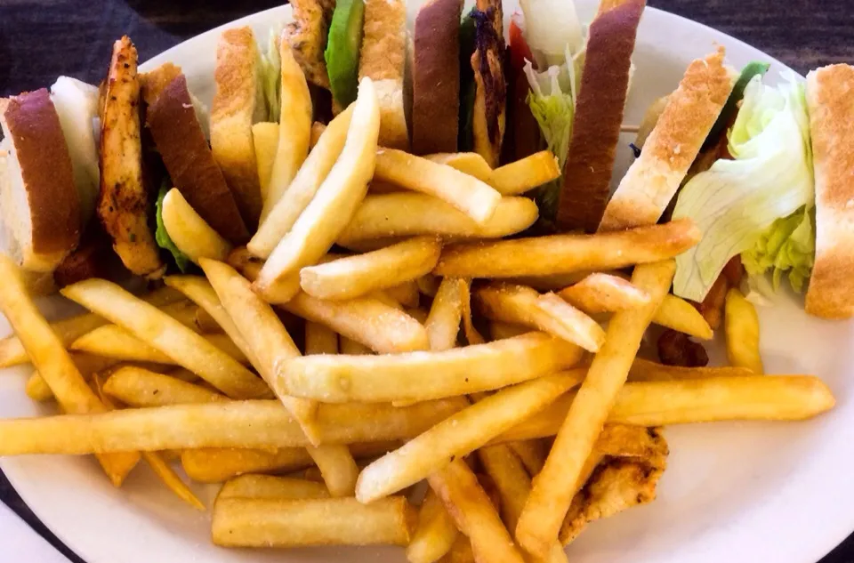 Chicken and Bacon Club Sandwich with Fries from Golden Eagle|sooprcoolchicaさん