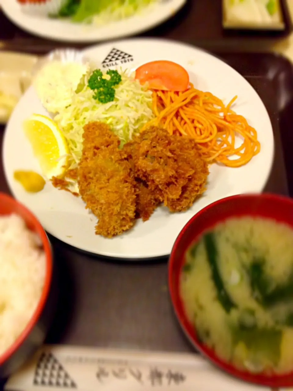 お昼ご飯はカキフライ定食♪|yebisutamagoさん