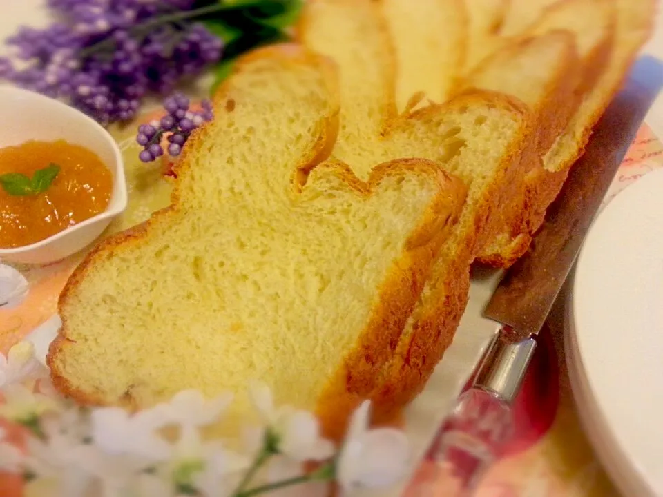 Homemade Peach jam with homemade super soft bread|fionaさん