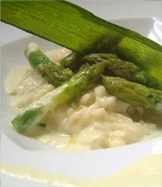 RISOTTO AUX ASPERGES アスパラガスのリゾット|タカナシ乳業さん