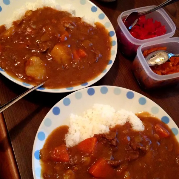 Snapdishの料理写真:カレーが食べたくなったので！
福神漬は赤いのオレンジのどっちにしようかな…|Takasi Harunoさん