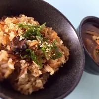 ツブ貝の炊き込みご飯と豚汁☆ Japanese paella &miso soup w/ pork&vegee|akkiiraさん