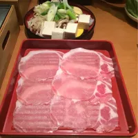 Snapdishの料理写真:しゃぶしゃぶ♡
とろろ出汁につけると絶品！|acaneさん