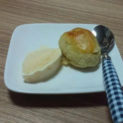 友達が作ってくれたスイートポテト･アイス。
コンビニお菓子。
女子会(´∀｀*)/|acaneさん