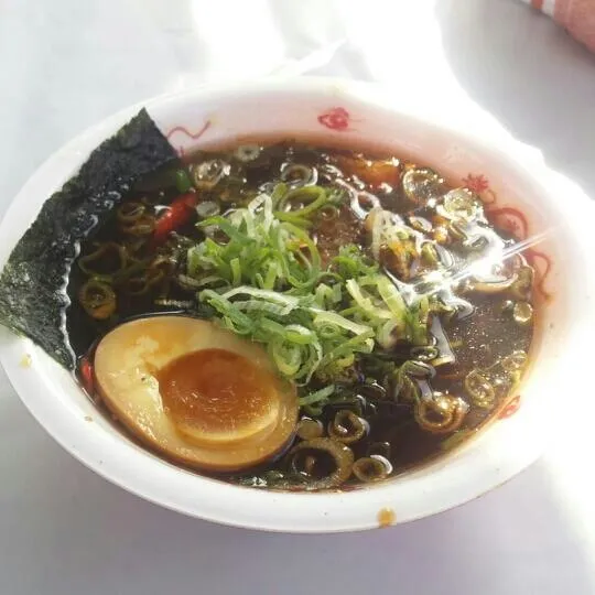 京都九条駅ねぎ麻辣ブラック(富山)
徳島ラーメン肉しぐれ(徳島)
九条ねぎいっぱいの台湾まぜそば(三重)
京ネギ肉玉ラーメン(京都)

九条ねきラーメンバトルにて◎
京都のが１番好みでした(´｀*)|acaneさん