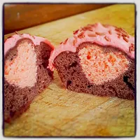 hidden heart cupcake|Joanne Borgさん