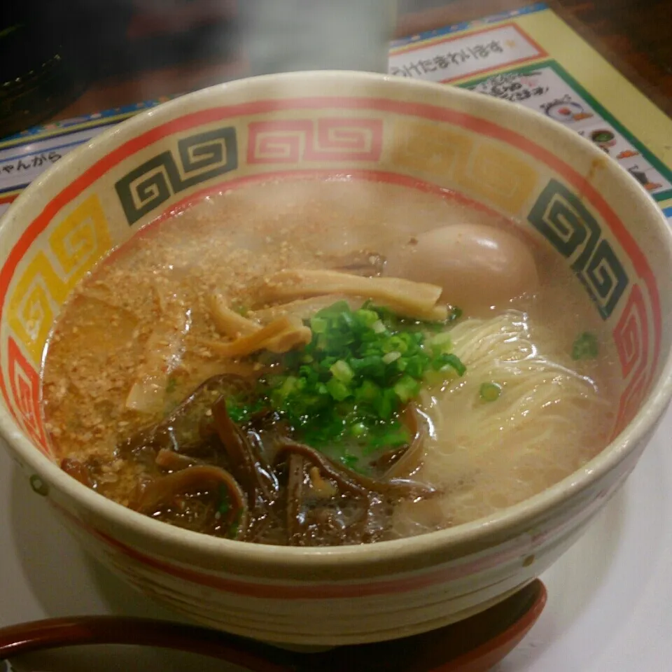 平日２日間がライブでした♪
めちゃくちゃ楽しくて暴れたおした後のラーメンは美味しい( ´△｀)|ゆきさん