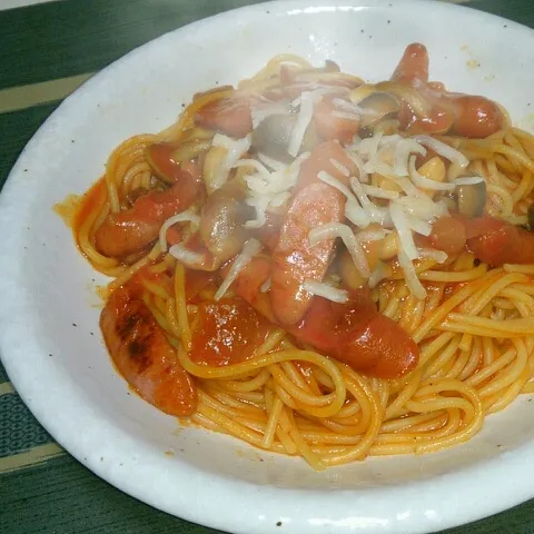 今日の夜もパスタ。ナポリタンです☆バルサミコ酢を入れると甘くて美味しい(*´ー｀*)|ゆきさん