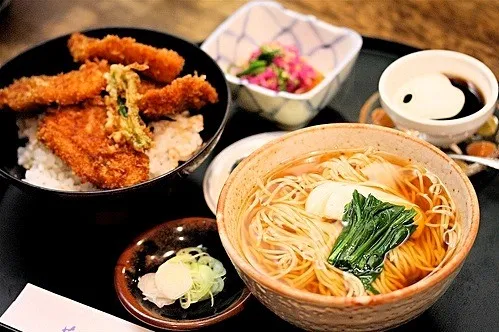 Chicken katsu don and Soba noodles set 🍱🍜|desireeさん