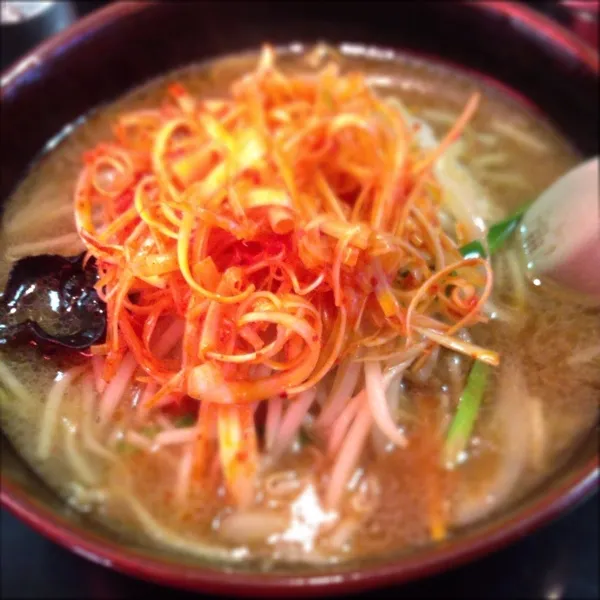 ネギ味噌ラーメン結構辛かった(^_−)−☆|ちえみんさん