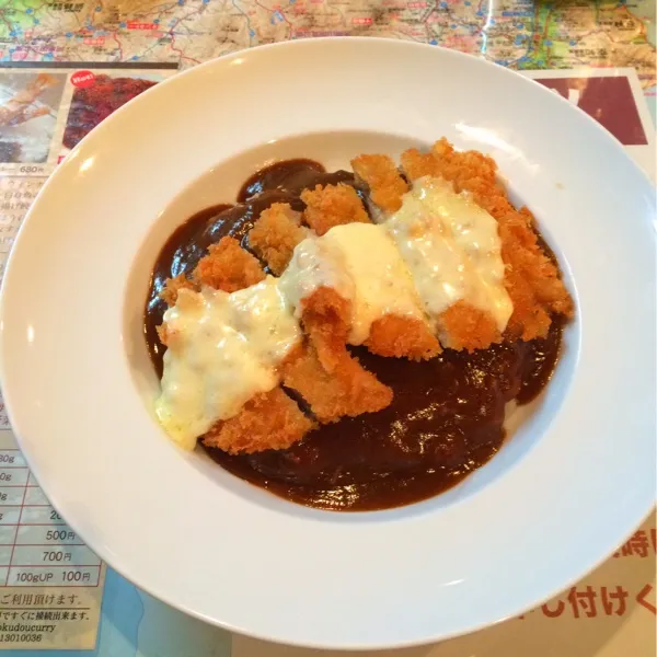 チキンカツカレーo(^▽^)oチキンカツが柔らかくてカレーが濃厚で美味しかった♡|あかりさん