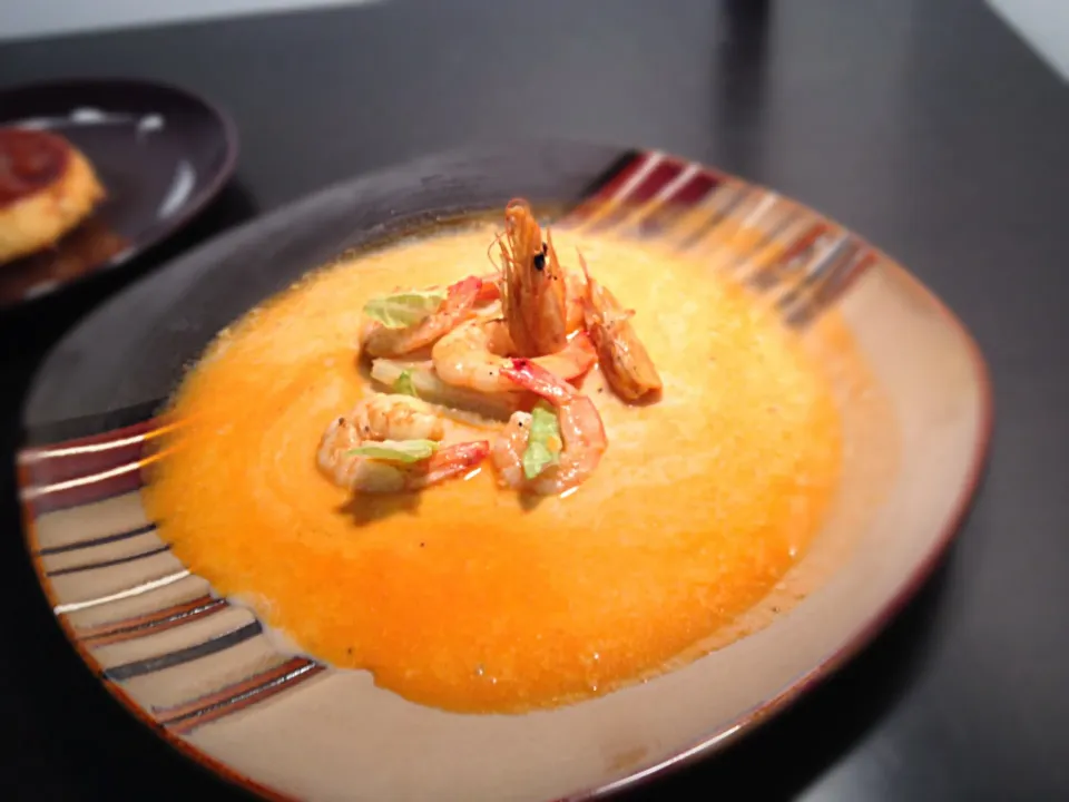 French style shrimp with tomato cream  sauce|xinさん