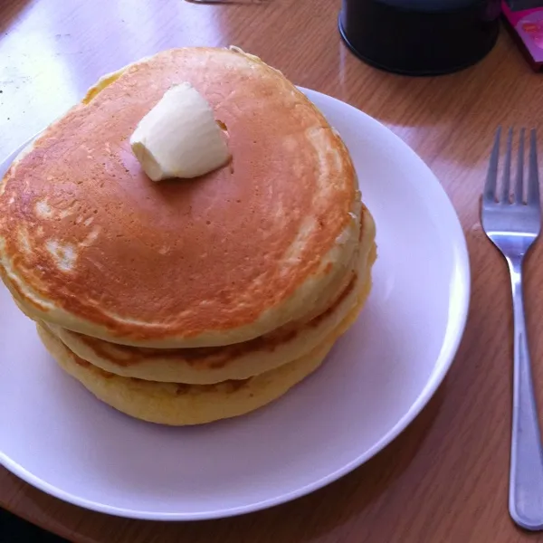 ホットケーキ♡豆乳で作ったので少しヘルシー(｡･ω･｡)|あかりさん