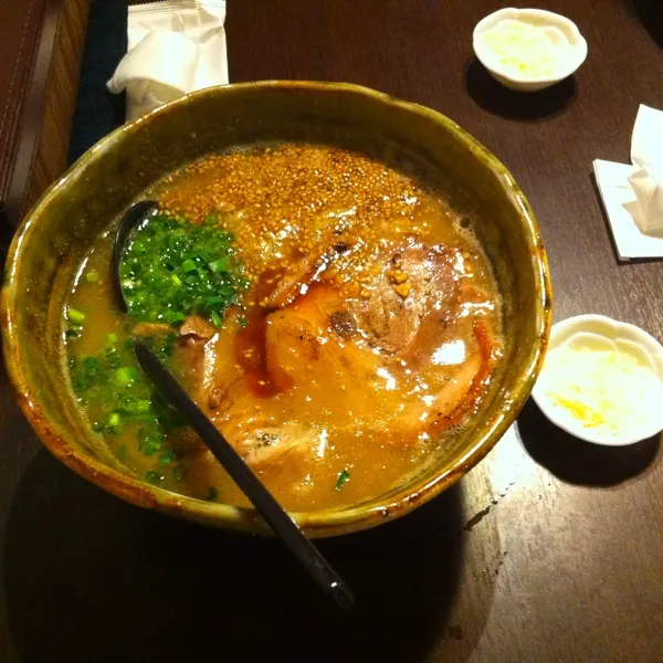 とんこつ味噌ラーメン(●´ー｀●)こってりでおいしかったー♡|あかりさん