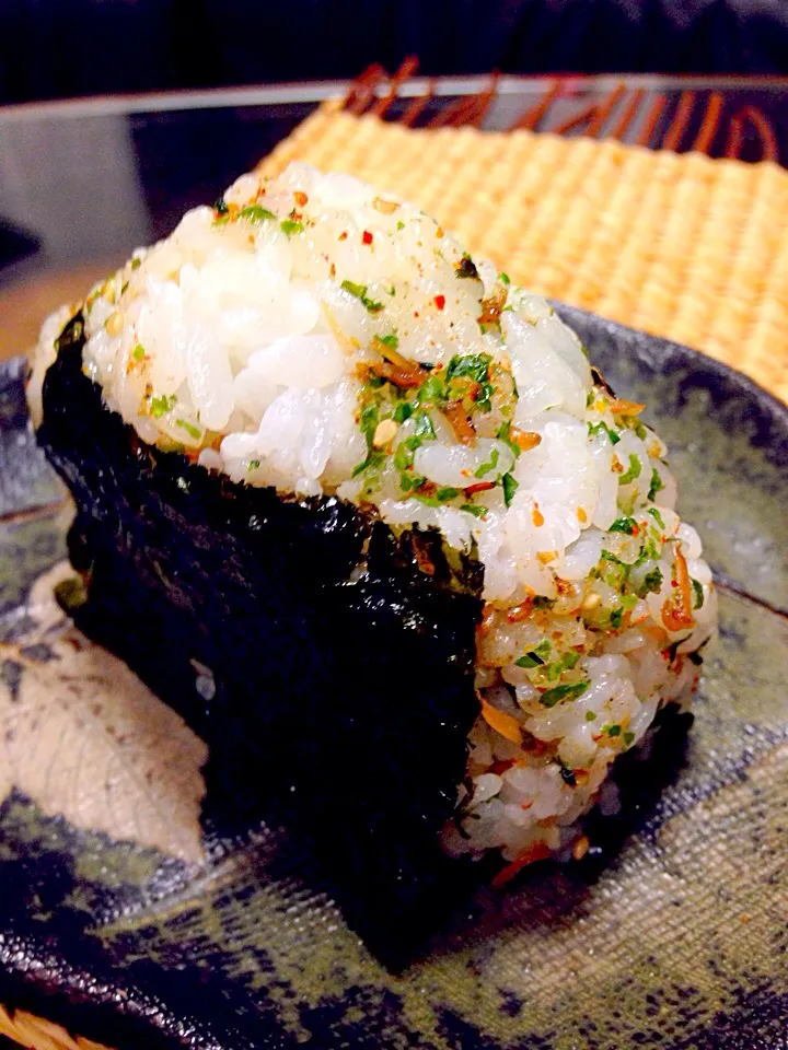 七味、ジャコ、山椒、青海苔な🍙|ともちゃんさん