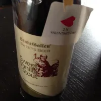 Snapdishの料理写真:Sankt Gallen Sweet Vanilla Stout
バレンタインに会社の女の子に頂いた。うっすらとバニラの香りがする、濃厚な味。うまかった。|hanecoさん