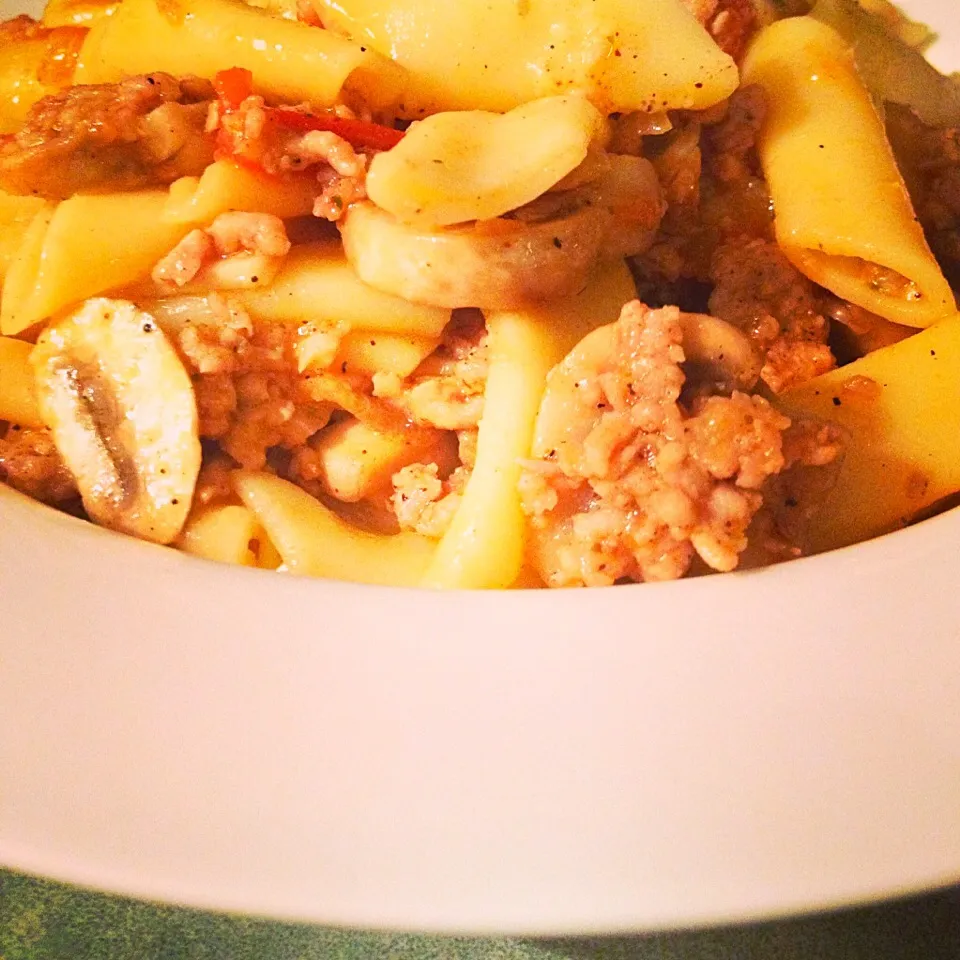 Chicken and Mushroom Penne with Brown Butter|Rachelle Elise Etienne Breidenbachさん