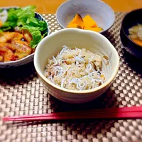 炊き込みご飯、唐揚げ、かぼちゃ甘煮、きのことサツマイモのお味噌汁|Ryokoさん