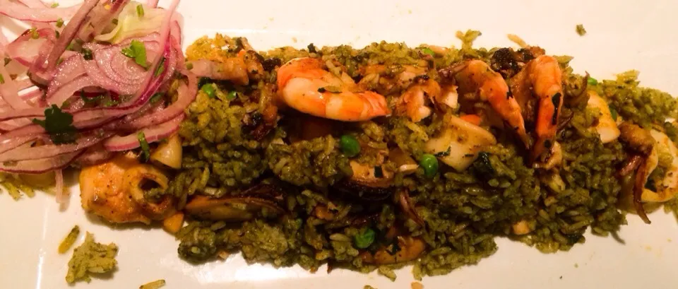 Snapdishの料理写真:Shrimp and Seafood Paella|sooprcoolchicaさん