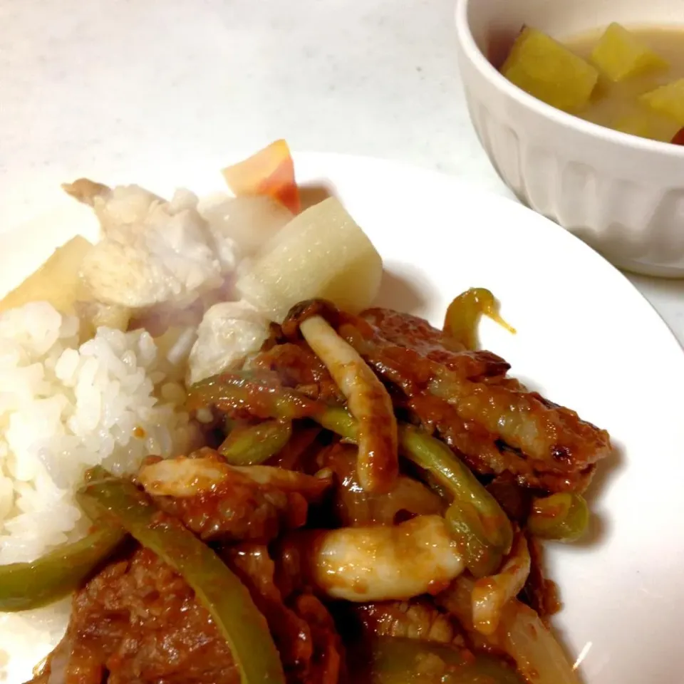 晩ごはん。牛肉のケチャップ炒め、大根の煮物、さつまいものお味噌汁|meltさん