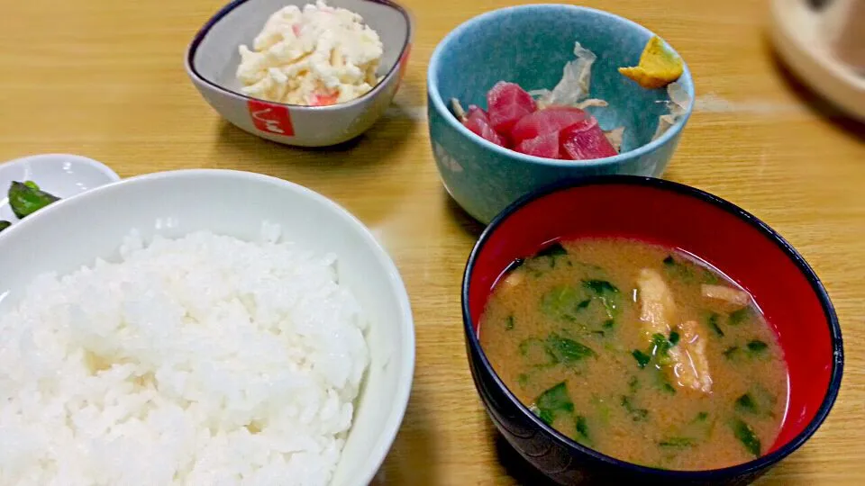 Snapdishの料理写真:近所の定食屋129
マグロ納豆定食|Hayama Yasuさん