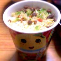ふなっしーの千葉船橋ソースラーメン
味は…好みにより…まあまあ。