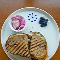 hot veggie panini|Courtney Kimさん