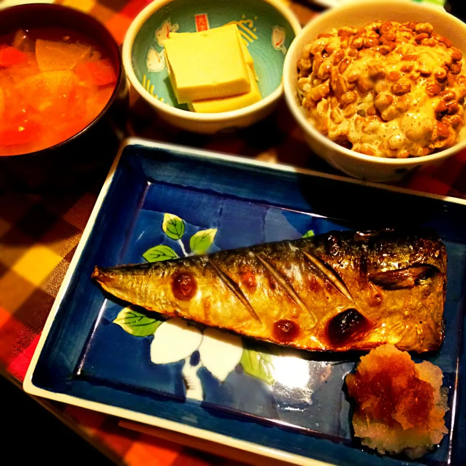 Snapdishの料理写真:鯖の干物,納豆ごはん,高野豆腐,味噌汁|りーぴんさん