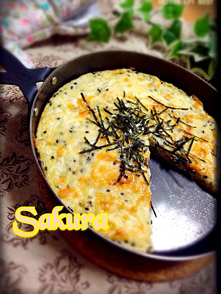 くみさんさんの料理 山いもごまピザ(o^^o)|さくちんさん