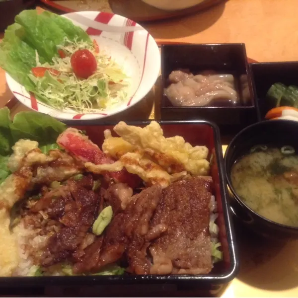 ランチは、上州牛ステーキ丼|ゆき☆さん