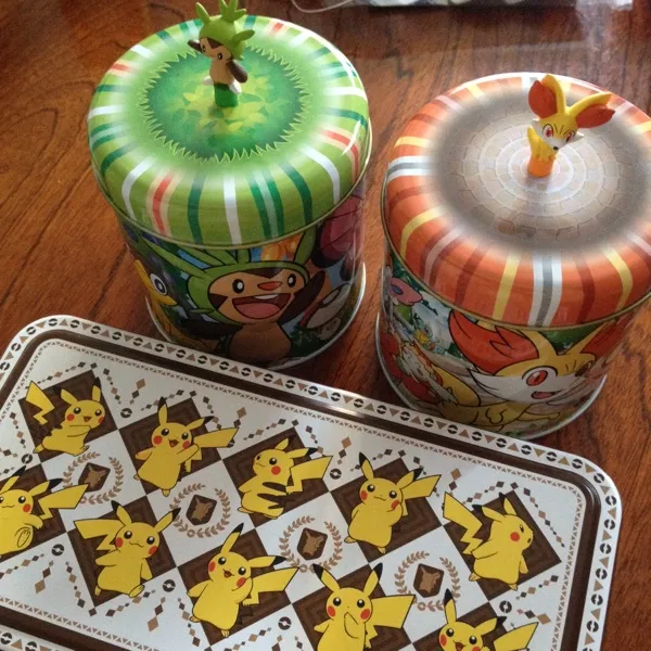 Snapdishの料理写真:東京のお土産、第五弾、ポケモンショップで買いました。
缶がかわいい💕中のクッキーもピカチュウがw|ゆのまきさん