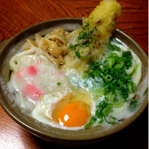 鍋焼きうどん。ちくわの天ぷらバージョンと海老天バージョン。
今日も寒かったですが、明日からもっと寒くなるんやって∑(❍д❍lll)|ゆのまきさん