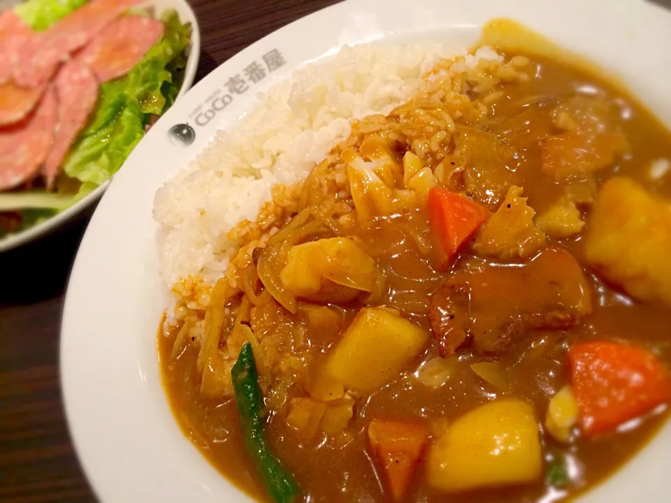 【本日の晩御飯】
カレーが食べたかった！
というわけでCoCo壱番屋のグランド・マザー・カレー。(ﾟдﾟ)ｳﾏｰ|JTKさん