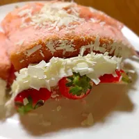 隣町のケーキ屋さんの、苺シフォンケーキ|ごっさんさん