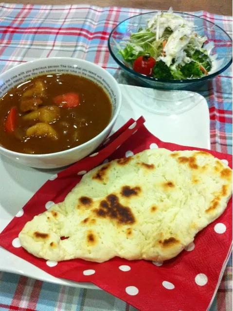 カレー・フライパンで簡単手作りナン・水菜キャベツサラダ|まーままさん