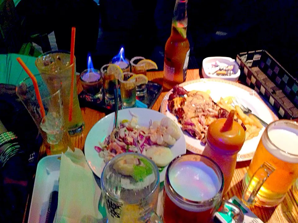 my friends and i going hangout at the bar🍷 peruvian food🍴 ceviche seafood, pollo chicken|í♥︎ՏɑƘմɾɑさん